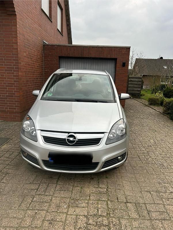 Gebraucht 2011 Opel Zafira Van / Kleinbus | 4.499 € (Fairer Preis) - Bild 1/4