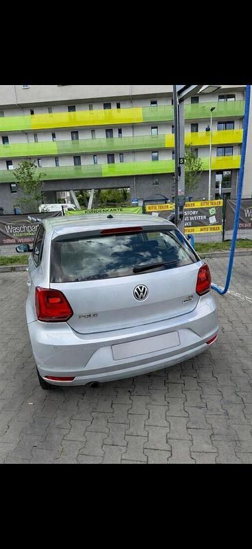 Second-hand VW Polo Sound 90 CP (66 kW) 2016 Argintiu Hatchback