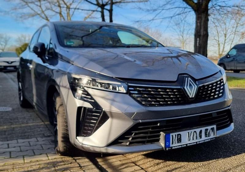 Gebraucht Renault Clio V Techno 94 PS (69 kW) 2023 Grau Limousine