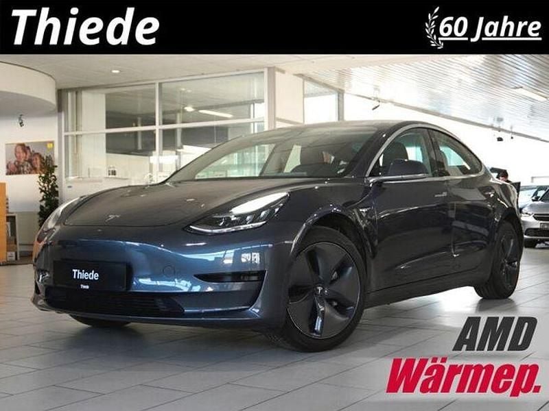Gebraucht Tesla Model 3 Standard Range 239 kW (325 PS) 2022 Grau metallic Limousine