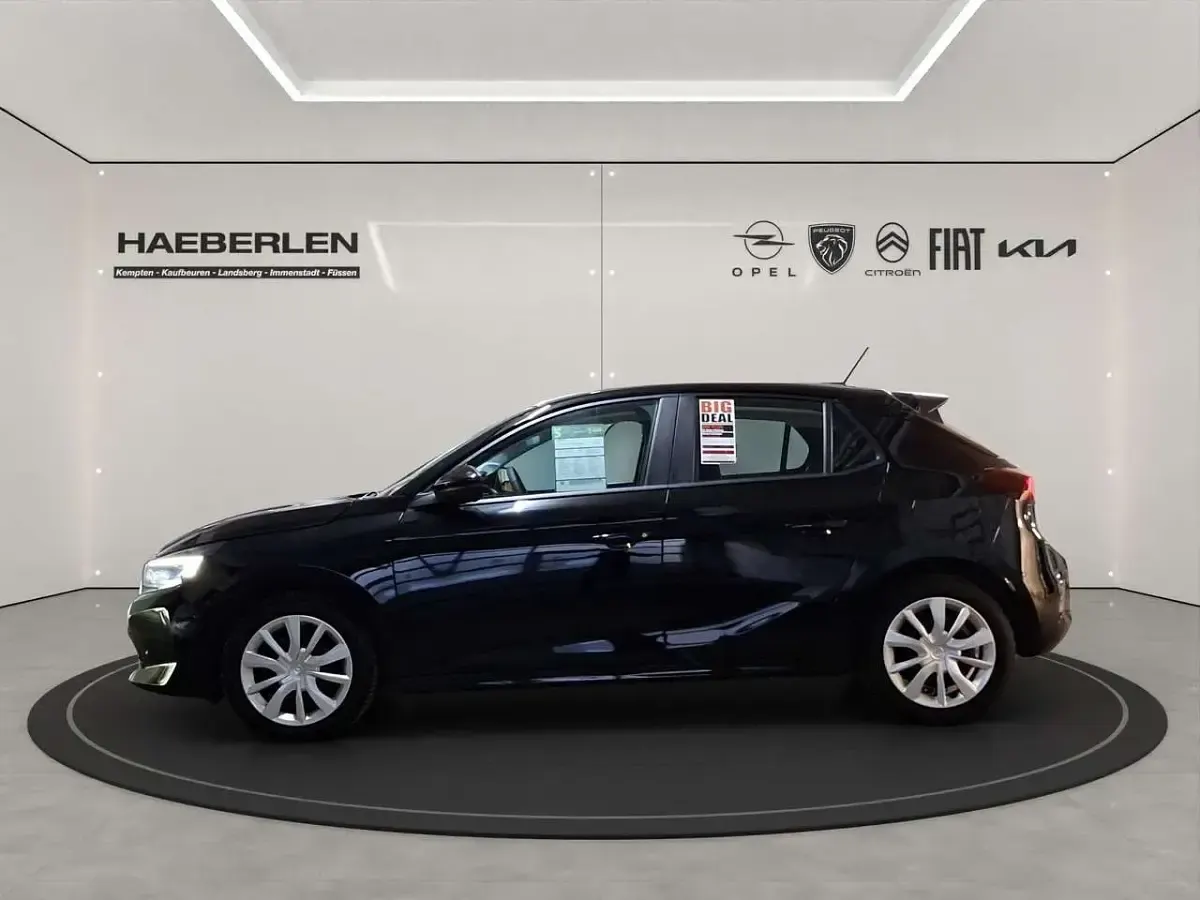Usado Opel Corsa Edition 101 HP (74 kW) 2025 Preto Citadino