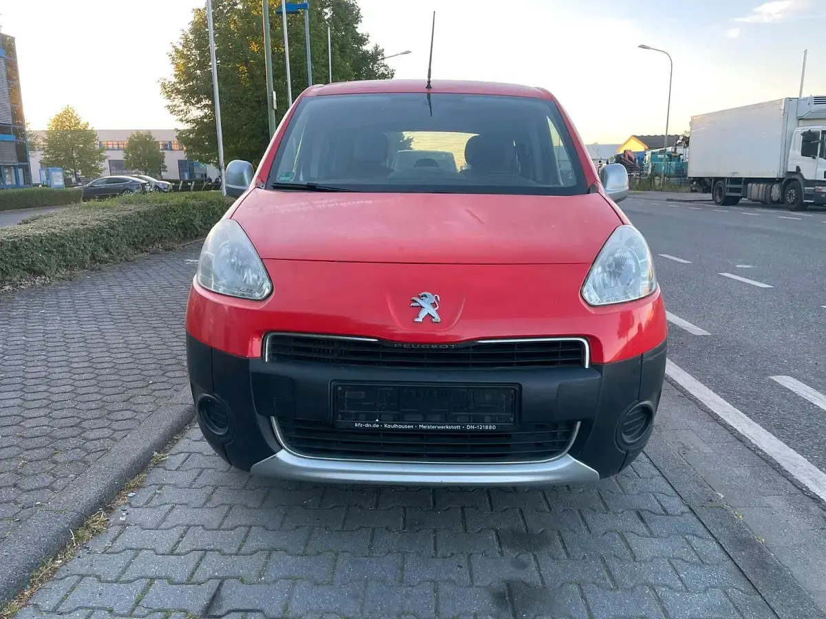 Occasion Peugeot Partner 92 ch (67 kW) 2013 Argent Monospace