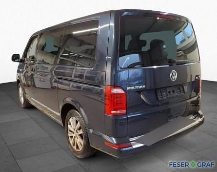Gebraucht VW Multivan Highline 199 PS (146 kW) 2019 Starlight blue metallic Van