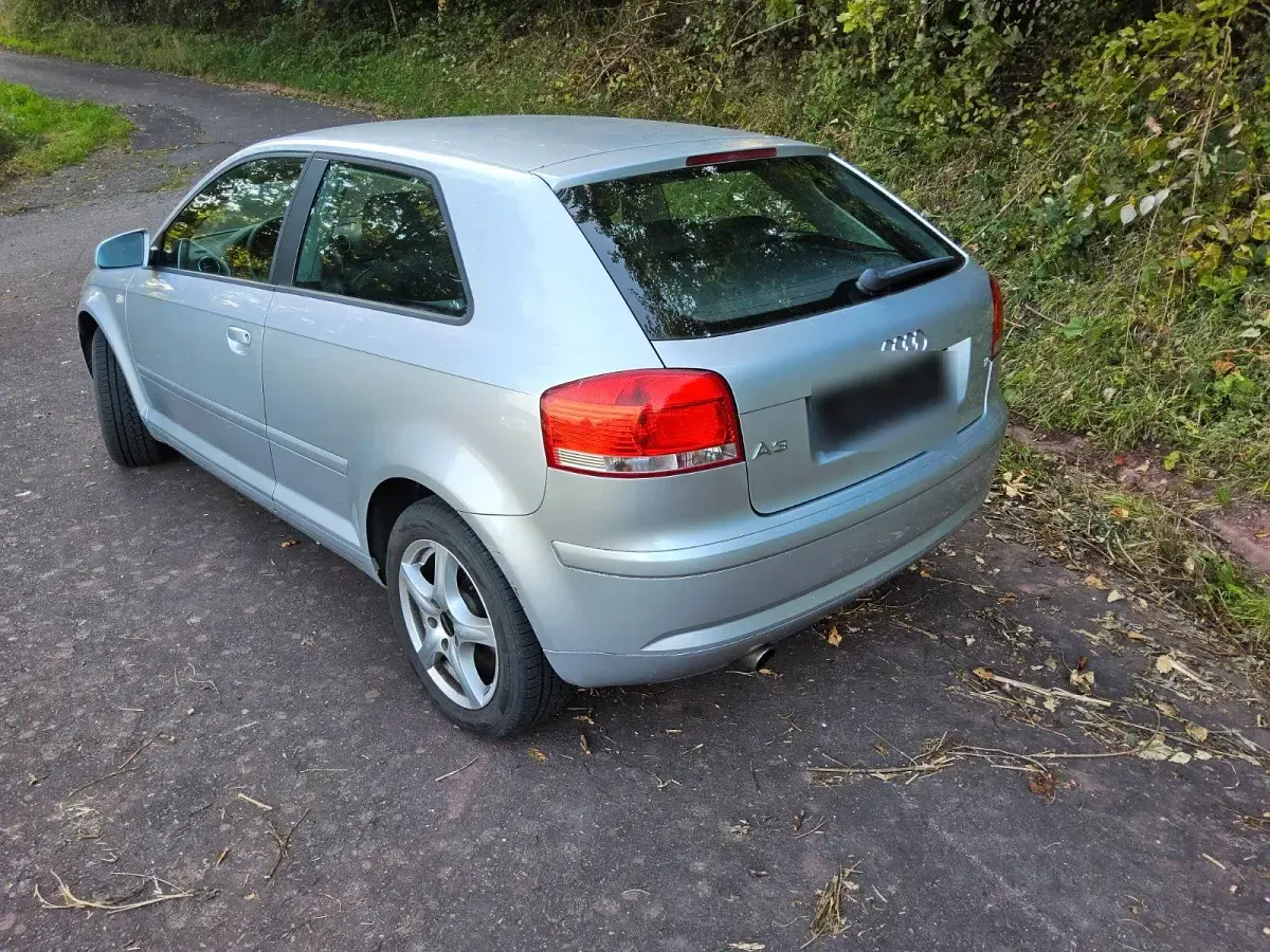 Gebraucht Audi A3 102 PS (75 kW) 2007 Silber Kleinwagen