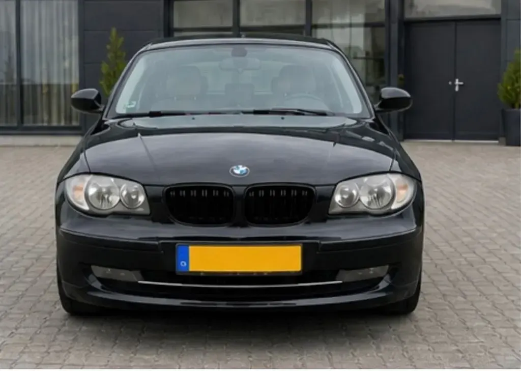 Second-hand BMW 116 122 CP (89 kW) 2007 Argintiu Hatchback