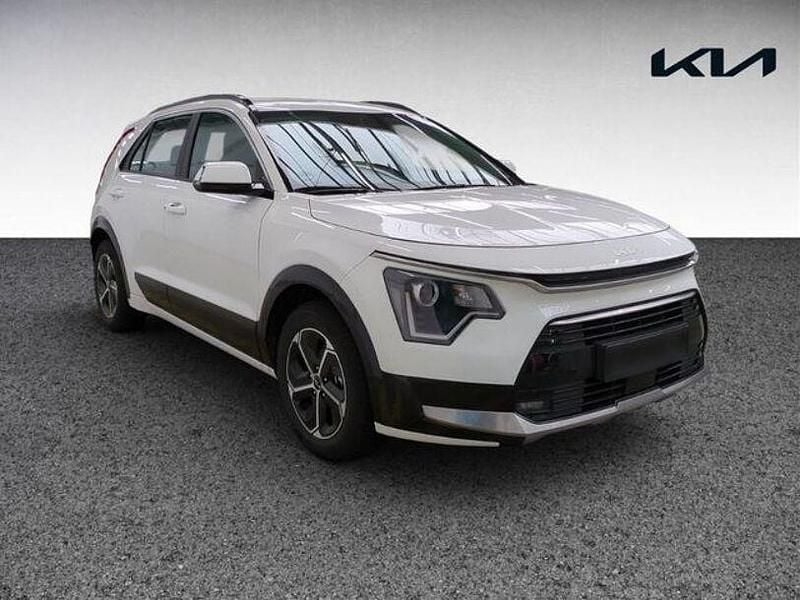 Gebraucht Kia Niro Vision 129 PS (94 kW) 2025 Weiss SUV