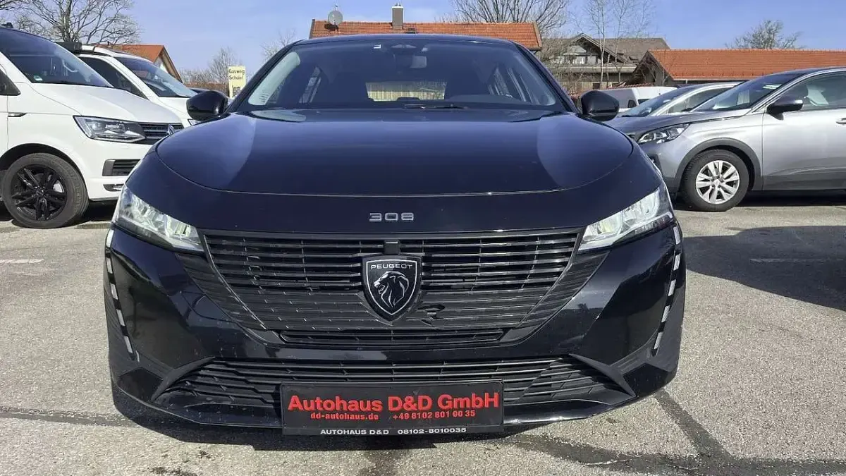 Gebraucht Peugeot 308 Active 131 PS (96 kW) 2022 Schwarz Limousine