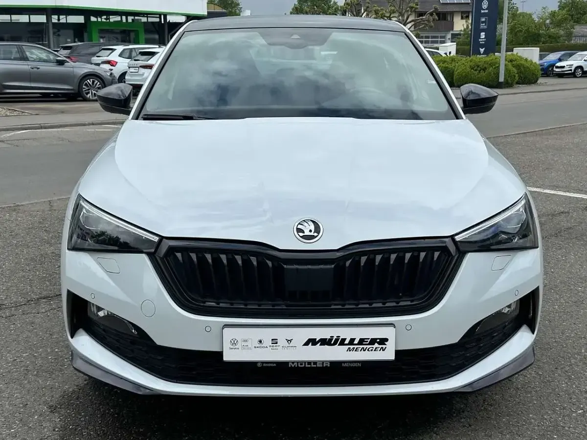 Gebraucht Skoda Scala Monte Carlo 150 PS (110 kW) 2022 Weiß Kleinwagen