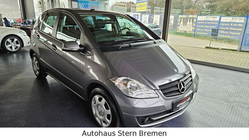 Grau Gebraucht 2009 Mercedes A150 Limousine | 5.600 € (Etwas zu teuer) - Bild 1/4