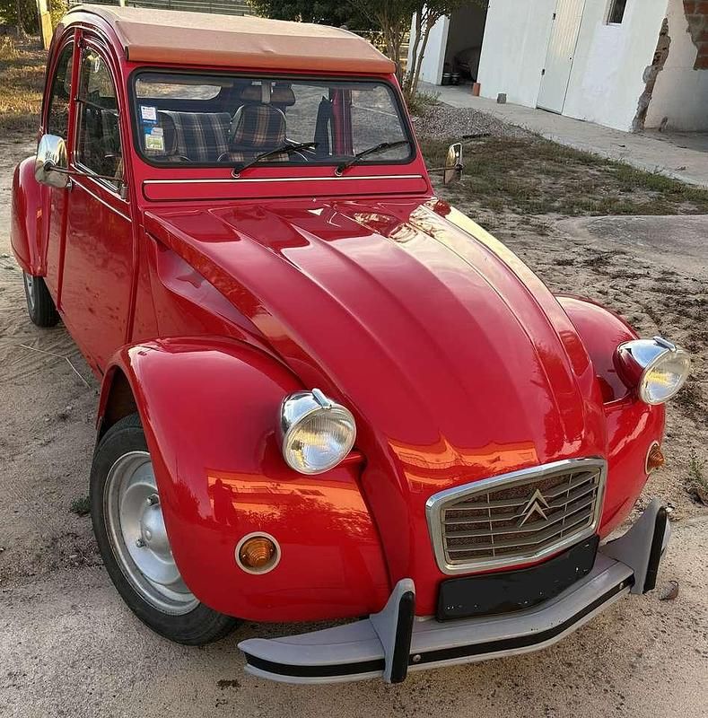 Rot Gebraucht 1985 Citroën 2CV Kleinwagen | 9.990 € - Bild 1/4