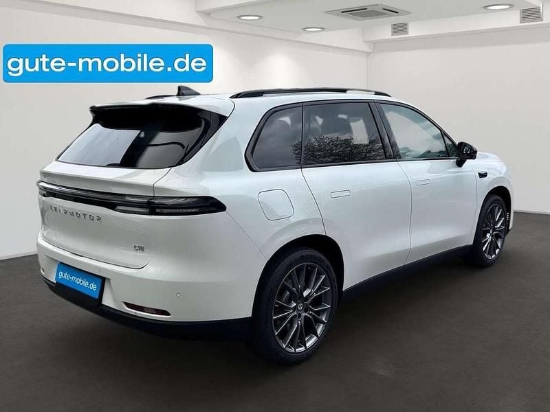 Neu Leapmotor C10 219 kW (299 PS) 2025 Grün (glazed green) SUV