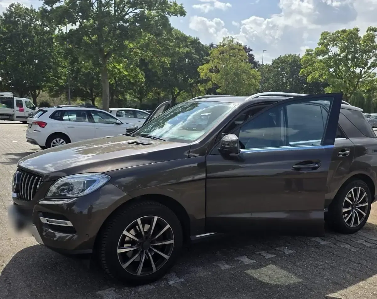 Gebraucht Mercedes ML350 258 PS (189 kW) 2013 Braun SUV