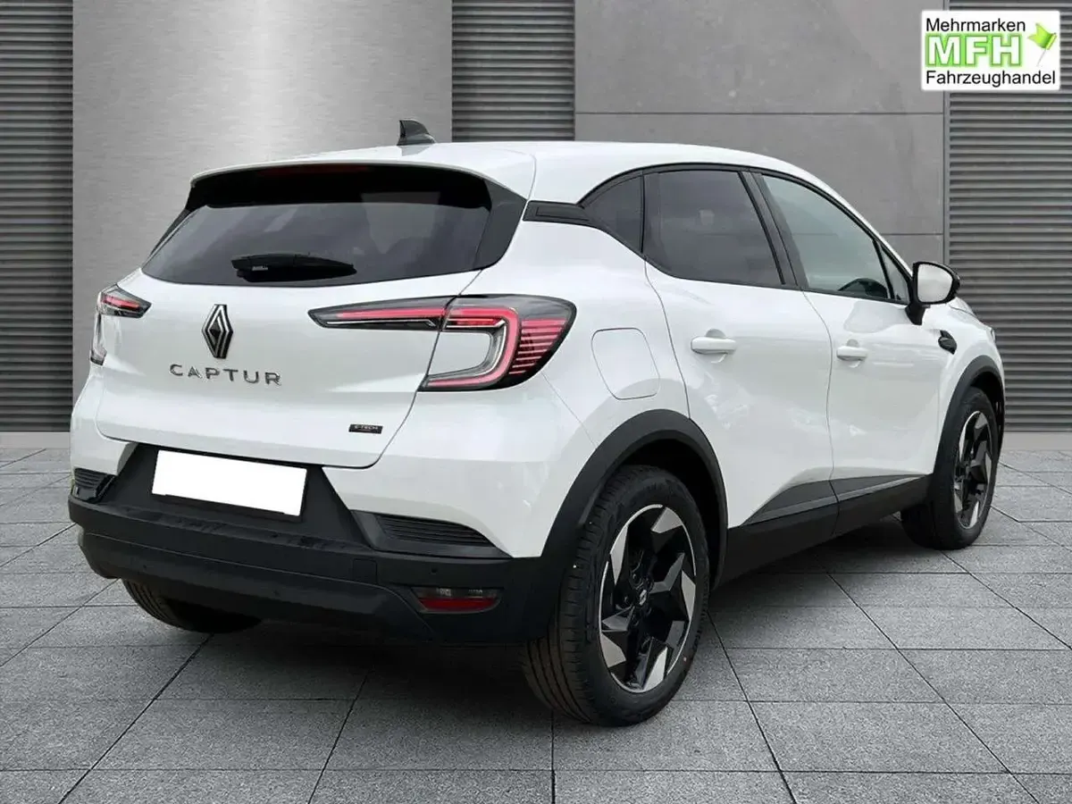 Neu Renault Captur Techno 158 PS (116 kW) 2025 Perlmuttweiß SUV