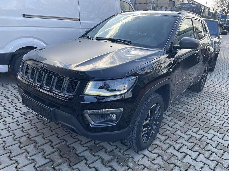 Gebraucht Jeep Compass Trailhawk 170 PS (125 kW) 2020 Schwarz SUV