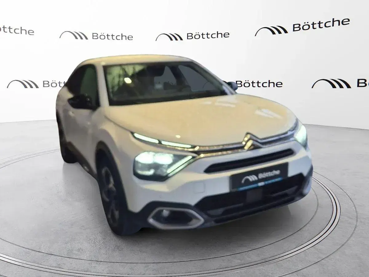 Gebraucht Citroën C4 PureTech 131 PS (96 kW) 2023 Lack weiss banquise/typ aussenverkleidung spiegel flach standard Limousine
