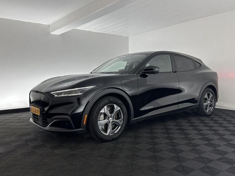 Gebraucht Ford Mustang Mach-E 197 kW (269 PS) 2022 Schwarz SUV