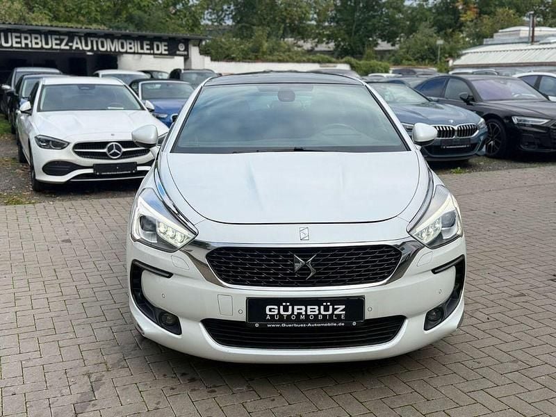Gebraucht DS Automobiles DS5 150 PS (110 kW) 2016 Lack weiss perlglänzend/metall Kleinwagen