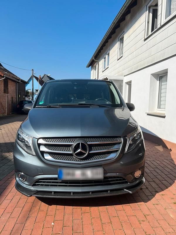 Gebraucht Mercedes Vito 190 PS (139 kW) 2016 Grau Van