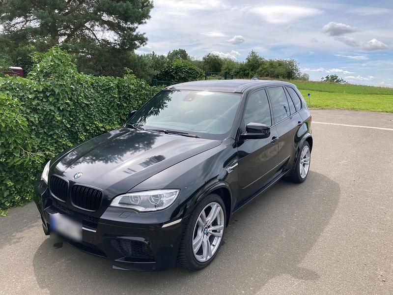 Schwarz Gebraucht 2010 BMW X5 M Performance SUV | 29.990 € - Bild 1/4