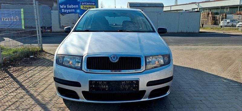 Gebraucht Skoda Fabia 54 PS (39 kW) 2006 Silber Limousine