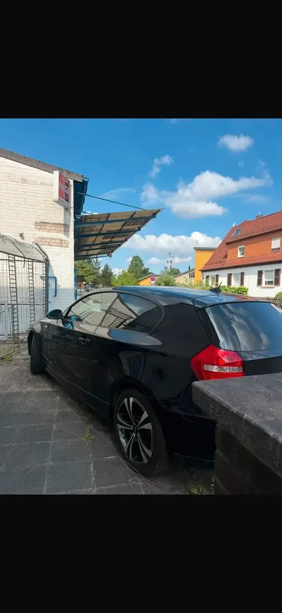 Gebraucht BMW 120 160 PS (117 kW) 2008 Schwarz Kleinwagen