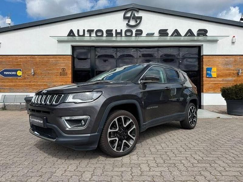 Grau Gebraucht 2020 Jeep Compass Limited SUV | 20.850 € (Fairer Preis) - Bild 1/4