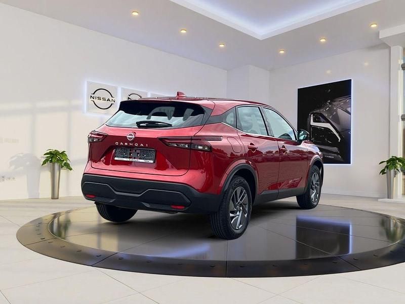 Gebraucht Nissan Qashqai 360º 140 PS (102 kW) 2024 Fuji sunset red SUV