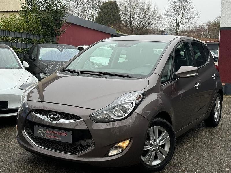 Braun Gebraucht 2014 Hyundai ix20 Kleinwagen | 7.950 € (Guter Preis) - Bild 1/4