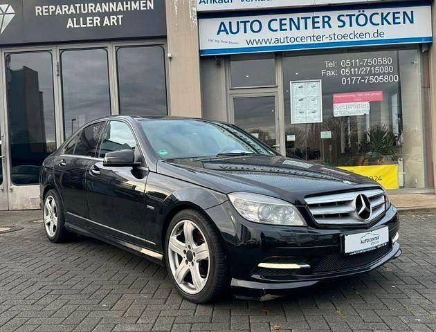 Schwarz Gebraucht 2010 Mercedes C250 AMG line Limousine | 7.800 € (Guter Preis) - Bild 1/4
