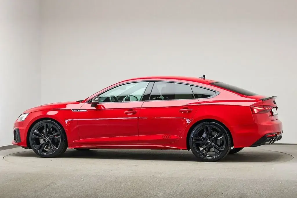 Gebraucht Audi S5 Sportback Ambiente 341 PS (250 kW) 2023 Rot Kleinwagen