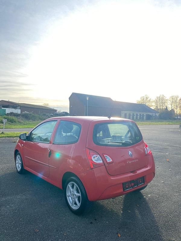 Usata Renault Twingo Expression 75 CV (55 kW) 2012 Rosso Utilitaria