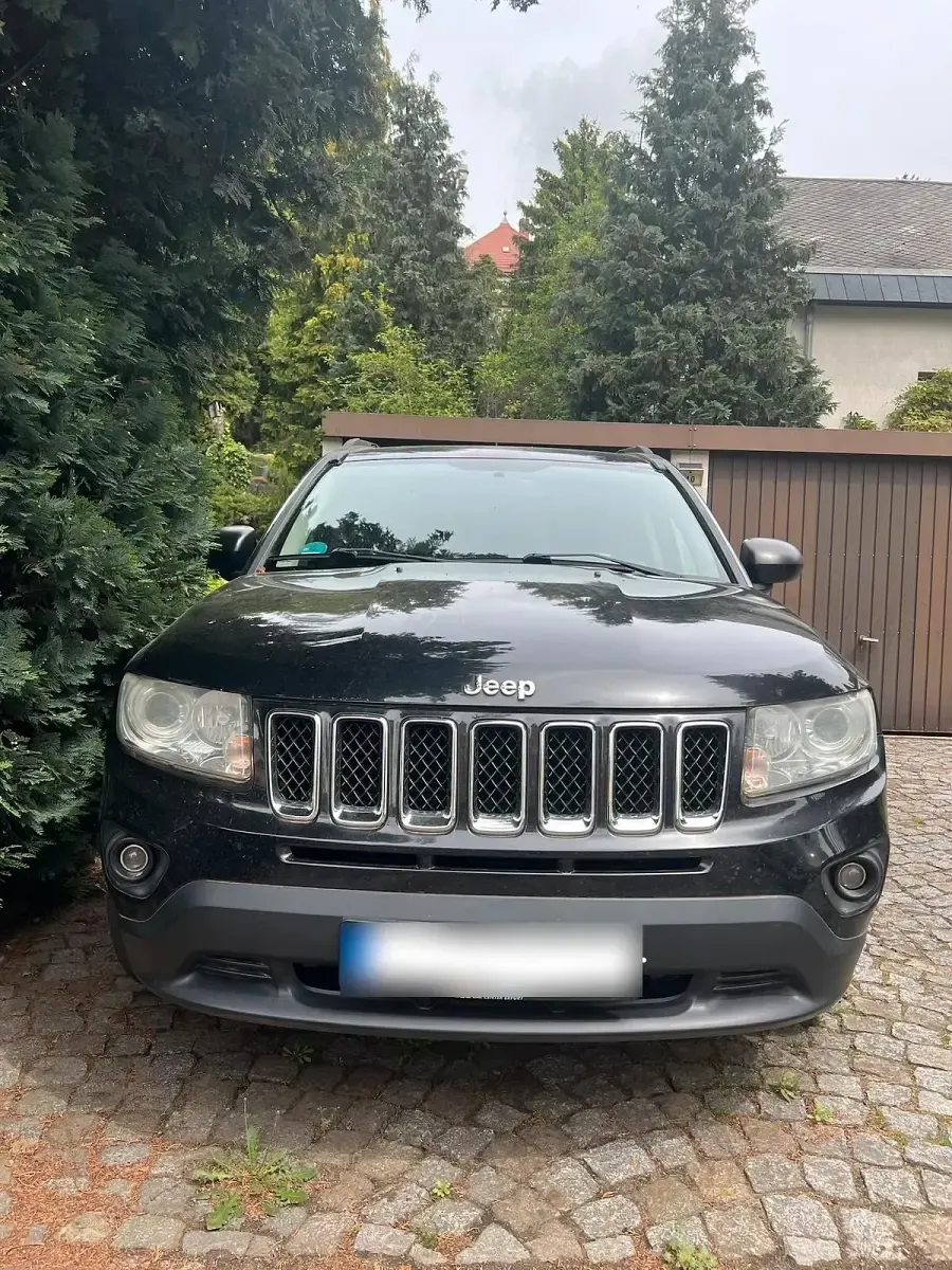 Used Jeep Compass 163 HP (119 kW) 2011 Black SUV