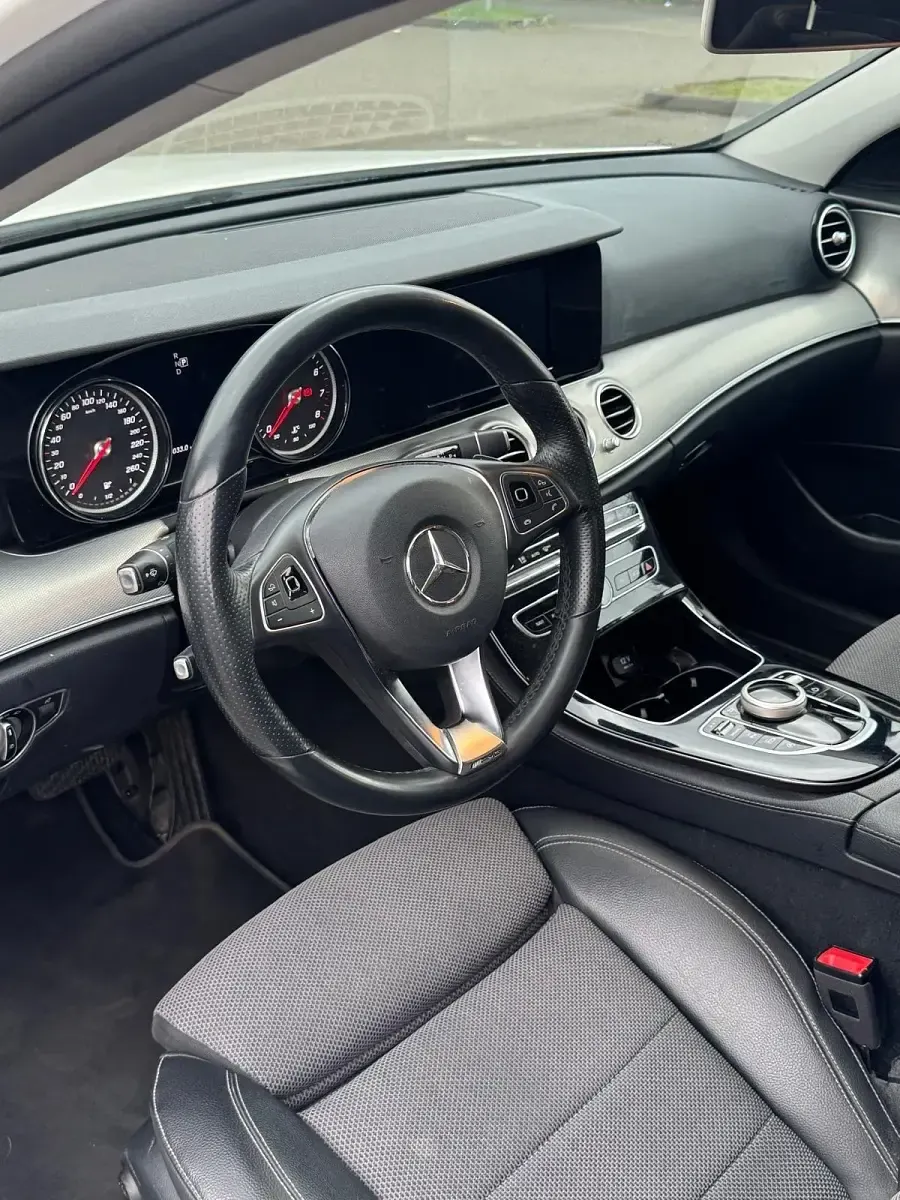 Gebraucht Mercedes E200 184 PS (135 kW) 2018 Weiß Limousine