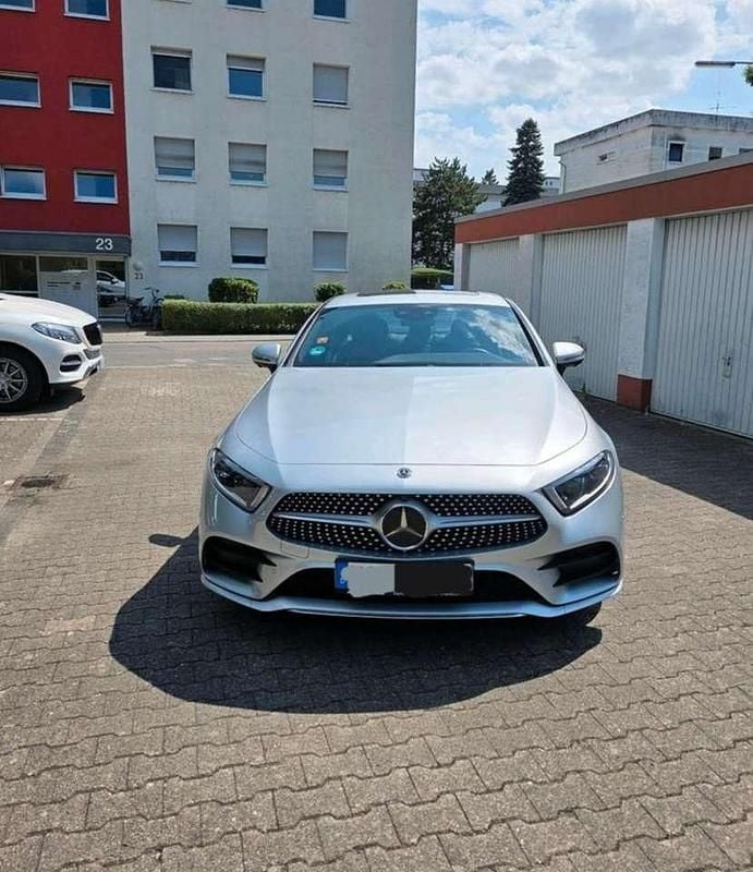 Gebraucht Mercedes CLS300 AMG line 245 PS (180 kW) 2019 Silber Coupé