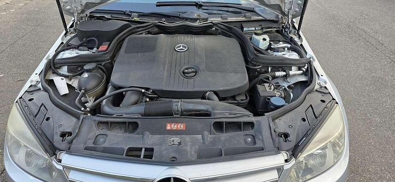 Grau Gebraucht 2009 Mercedes C220 Limousine | 4.500 € (Fairer Preis) - Bild 1/4