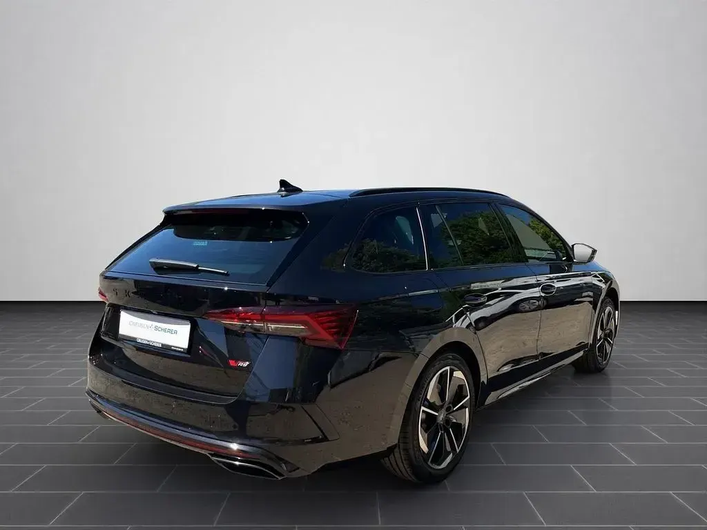 Neu Skoda Octavia RS 265 PS (194 kW) 2026 Schwarz Kombi