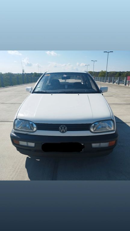 Weiß Gebraucht 1993 VW Golf III Limousine | 550 € - Bild 1/4
