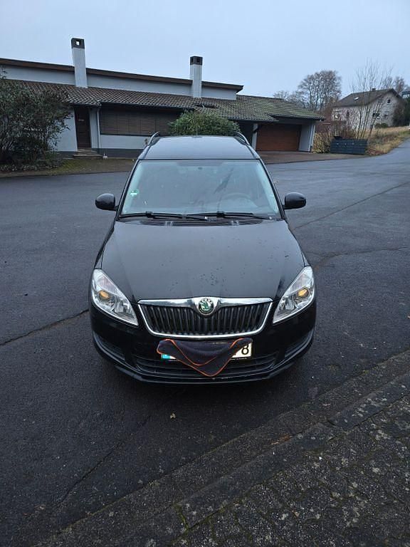 Schwarz Gebraucht 2010 Skoda Roomster Comfort Van / Kleinbus | 2.500 € (Superpreis) - Bild 1/4