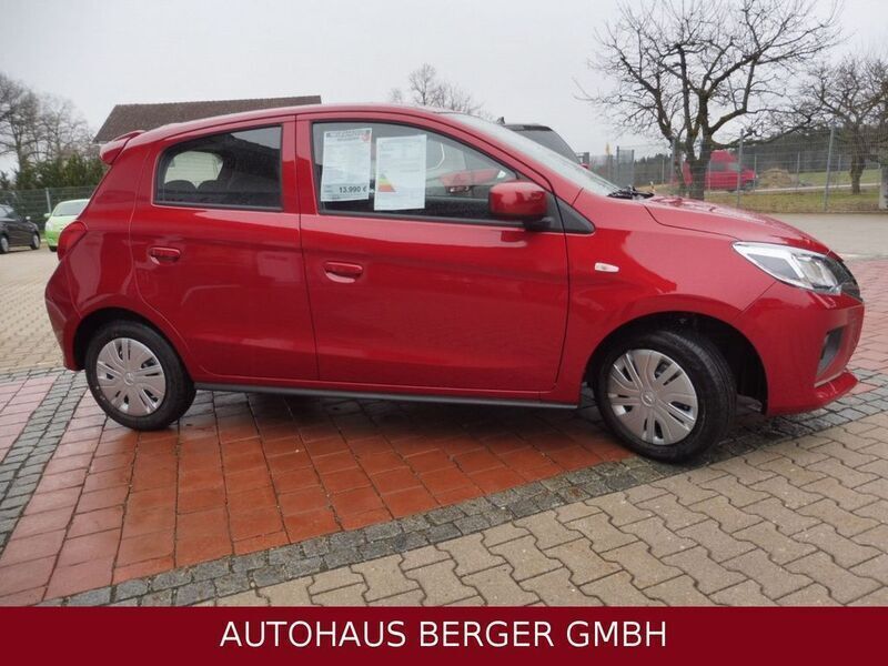 Gebraucht Mitsubishi Space Star Select 71 PS (52 kW) 2024 Rot Limousine