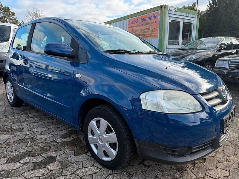 Gebraucht VW Fox 54 PS (39 kW) 2010 Blau Kleinwagen