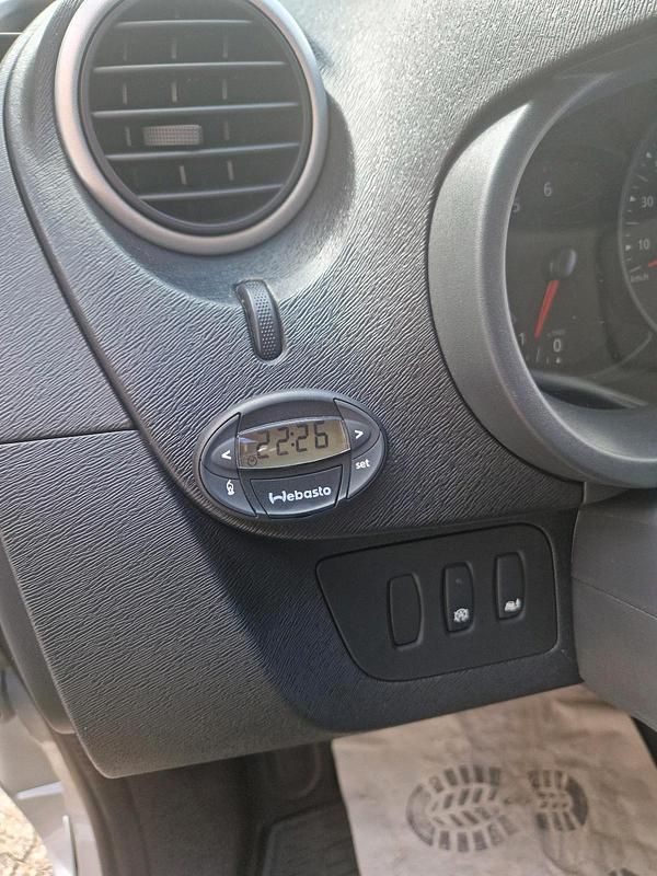 Gebraucht Renault Kangoo 90 PS (66 kW) 2018 Silber Van / Kleinbus