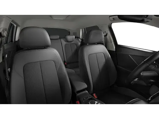Gebraucht Audi Q2 Advanced Plus 150 PS (110 kW) 2023 Mythosschwarz metallic SUV