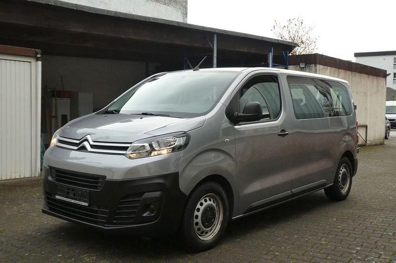 Grau Gebraucht 2021 Citroën Spacetourer Van | 16.900 € (Superpreis) - Bild 1/4