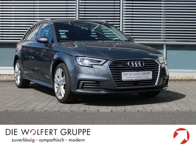 Monsungrau metallic Gebraucht 2020 Audi A3 e-tron Sport Kleinwagen | 17.880 € (Guter Preis) - Bild 1/3