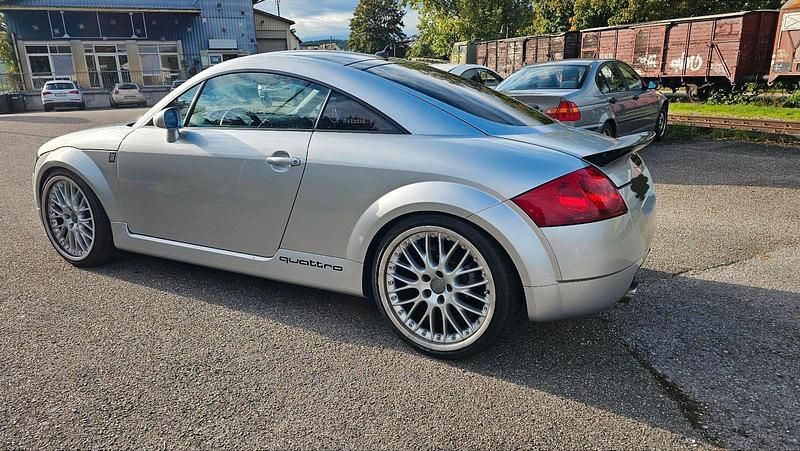 Gebraucht Audi TT 180 PS (132 kW) 2003 Silber Coupé