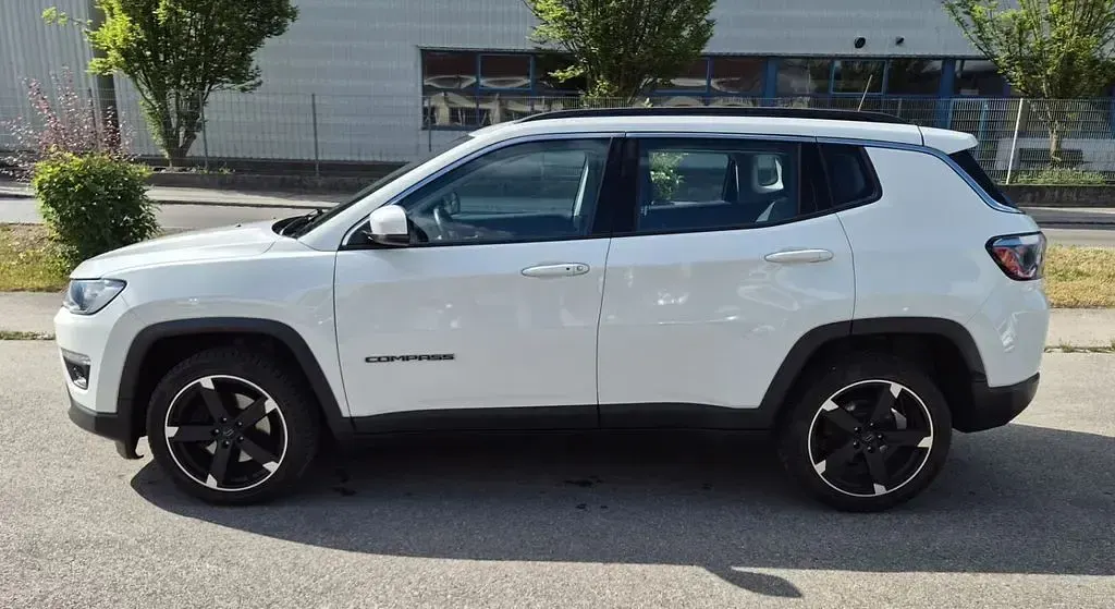 Gebraucht Jeep Compass Longitude 150 PS (110 kW) 2020 Weiß SUV