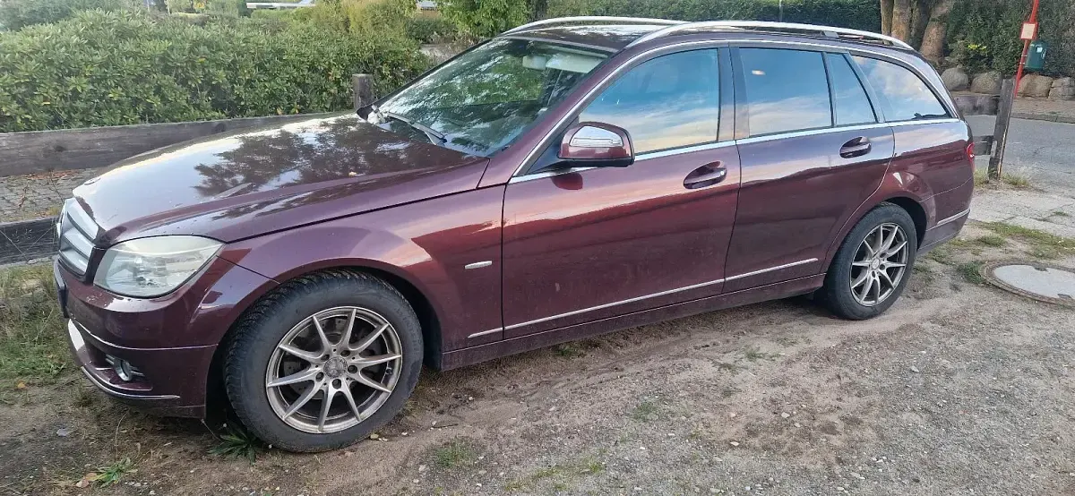 Gebraucht Mercedes C220 170 PS (125 kW) 2007 Rot Kombi