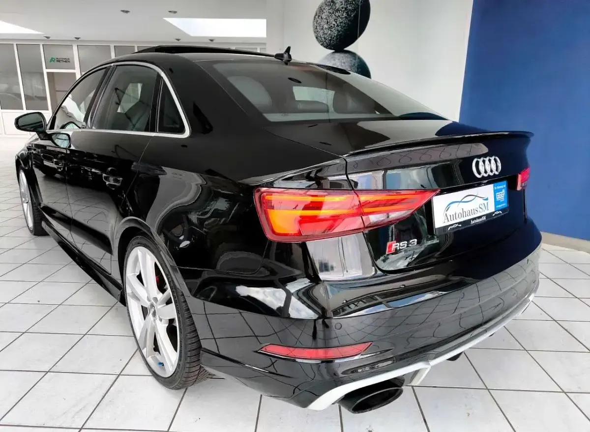 Gebraucht Audi RS3 Sport 400 PS (294 kW) 2018 Schwarz Limousine