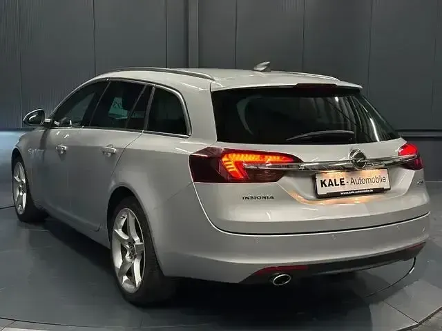 Gebraucht Opel Insignia Innovation 170 PS (125 kW) 2015 Argon silber metallic Kombi