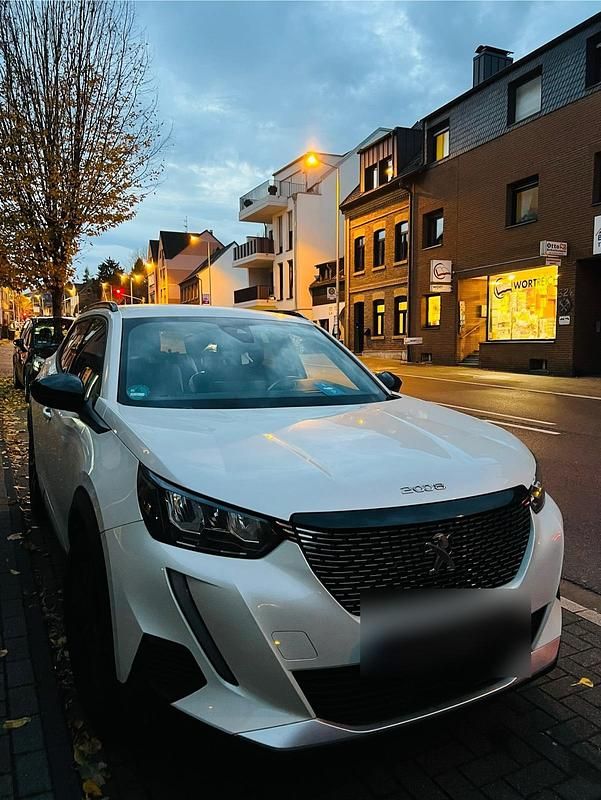Gebraucht 2023 Peugeot 2008 Allure SUV | 17.500 € (Superpreis) - Bild 1/2